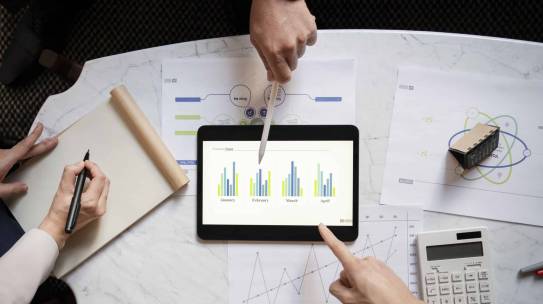 Du pilotage à l’aveugle à un reporting clair : comment Antoine a transformé la gestion de sa PME